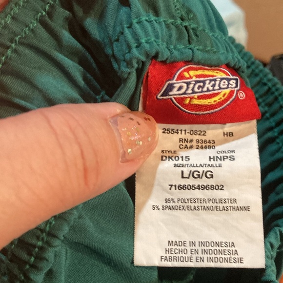 Scrubs size large great condition sold asset will not separate. - Picture 10 of 11